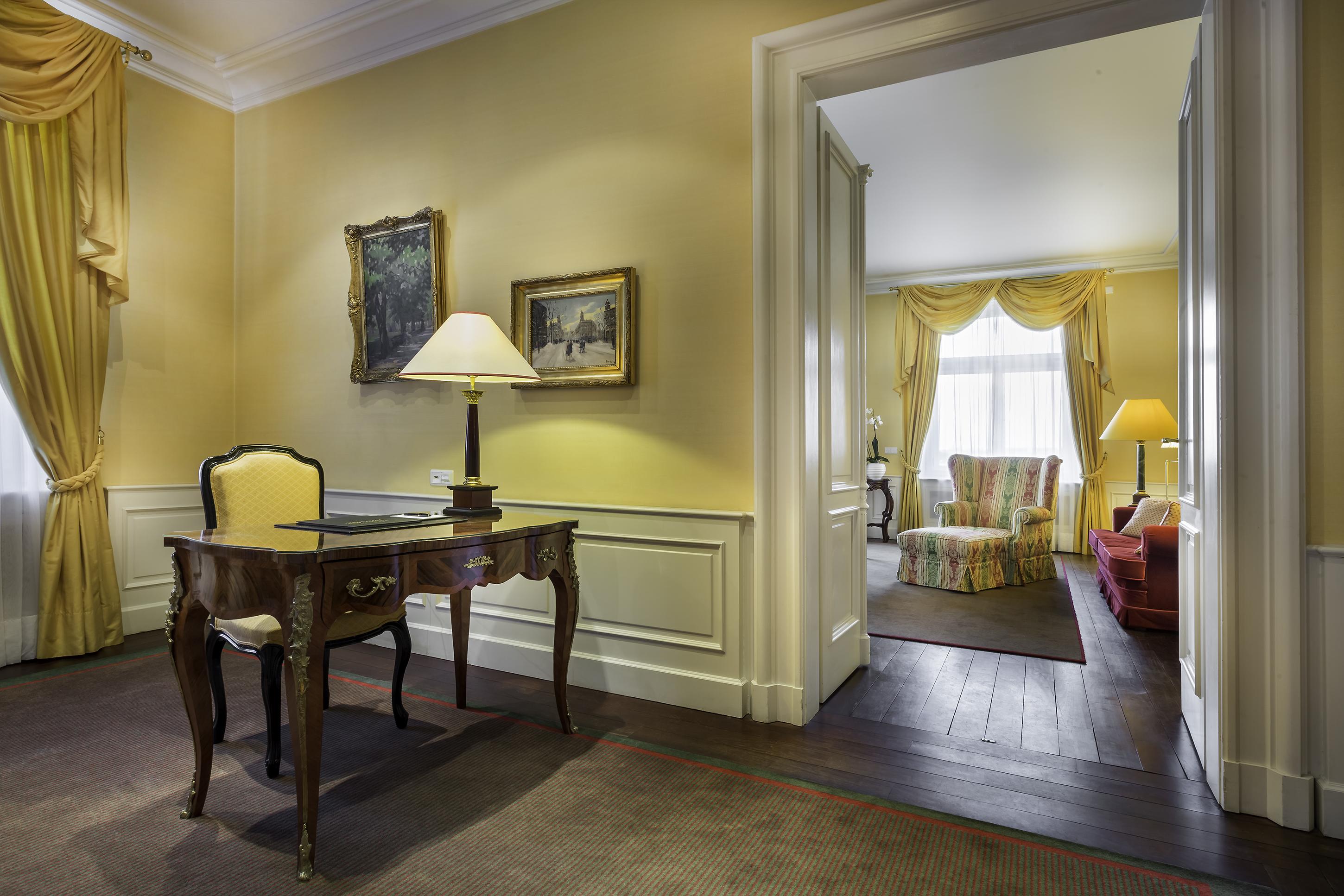 Le Palais Art Hotel Praga Exterior foto Suite