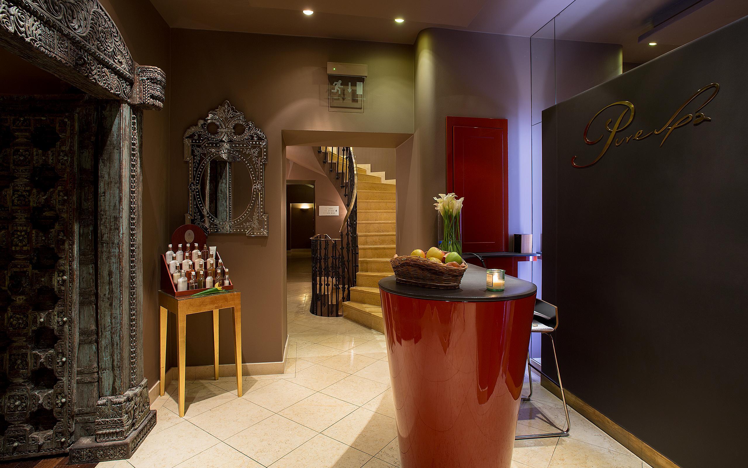 Le Palais Art Hotel Praga Exterior foto The spa at The Ivy Spa